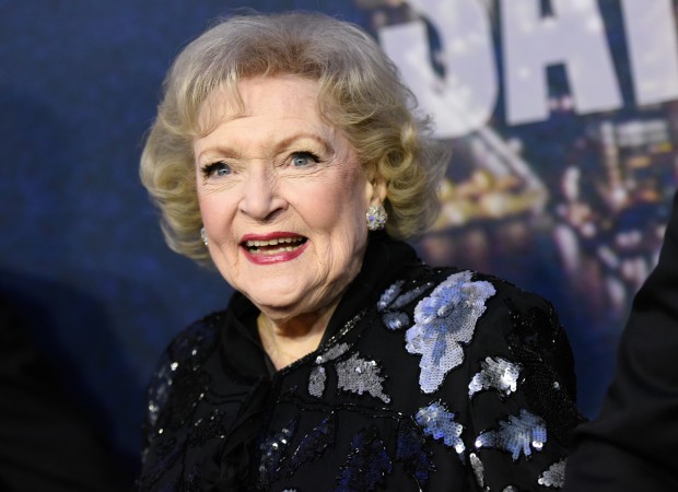 10 Moments in Pop Culture When Betty White Proved She Was The GOAT