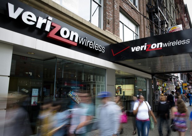 Verizon Customers Hit With Widespread Service Outage
