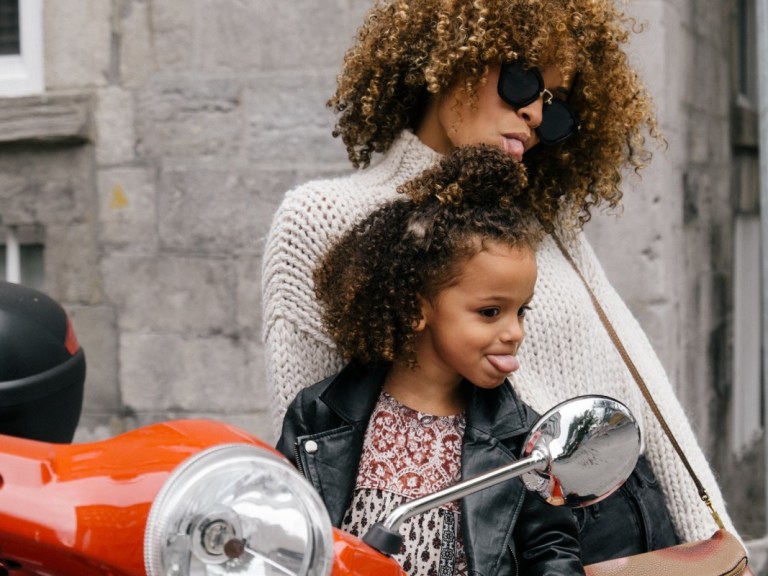 mother and daughter 2 pexels