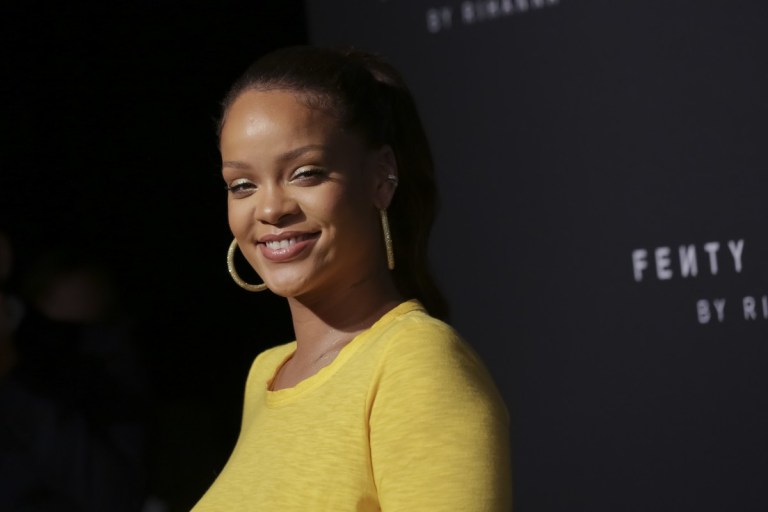 Rihanna Reveals New Fenty Fragrance