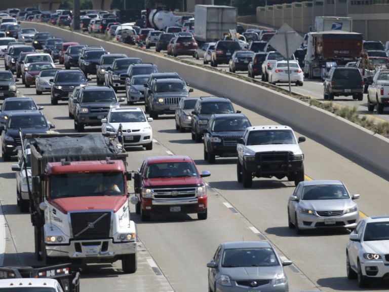 holidaytravel_apimages