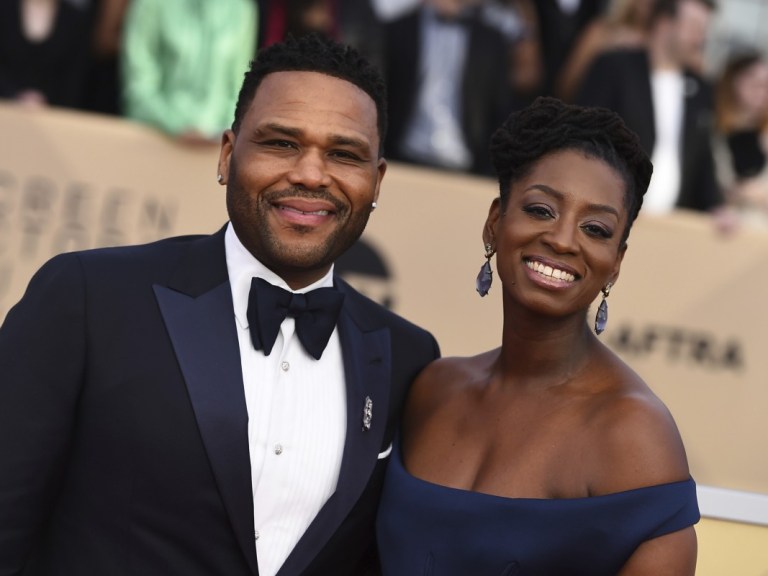 Anthony Anderson, left, and Alvina Stewart arrive at the 24th annual Screen Actors Guild Awards 2018_AP Images