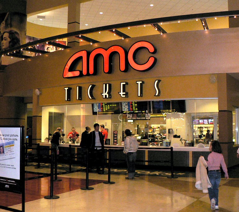 Universal Strikes Another Deal With A Major Theater Chain