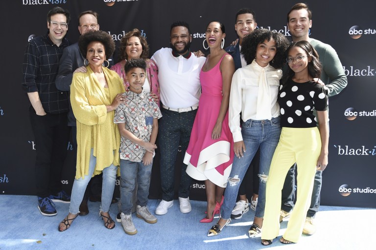 Anthony Anderson Didn’t Expect To Be So Emotional On Set Of ‘black-Ish’ Finale