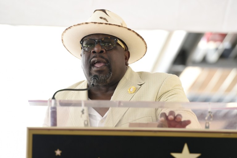 Cedric the Entertainer To Host Live Emmy Awards Ceremony