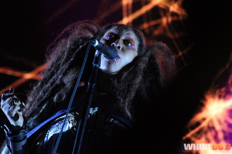 Erykah Badu Apologizes To The Obamas After Recording Former U.S. President’s ‘Maskless’ Party