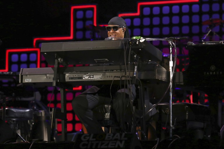 Stevie Wonder, John Legend Headline Motown Tribute Concert