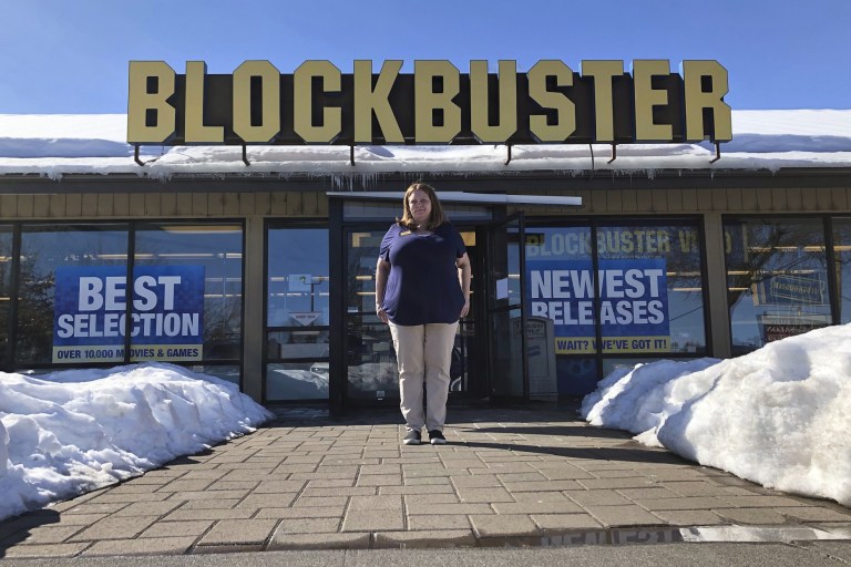 Be Kind, Please Rewind: Oregon Blockbuster Is Last On Earth