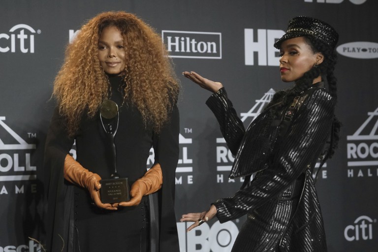 Janet Jackson Enters Hall With Encouragement For Women