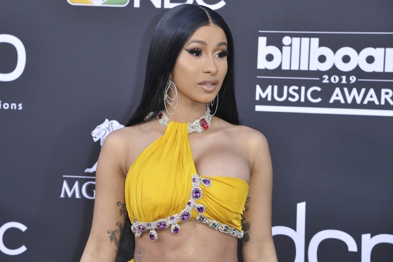 Cardi B Shuts Down Rumors Of Copying Nicki Minaj’s Music Video