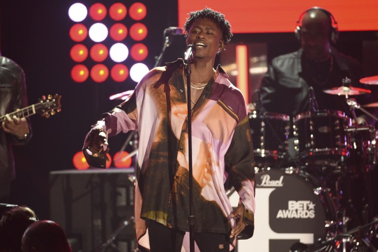 Lucky Daye Wrote The Jamie Foxx Verse On “She Got Her Own”