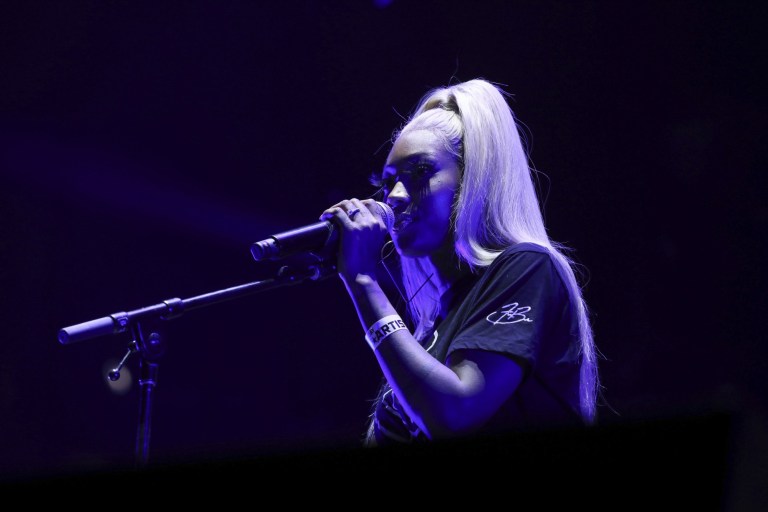 Usher, Drake Co-Sign Newcomer Summer Walker’s Latest Album