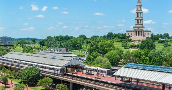 Police Investigate A Toddler Found Wandering The Streets This Am In Alexandria