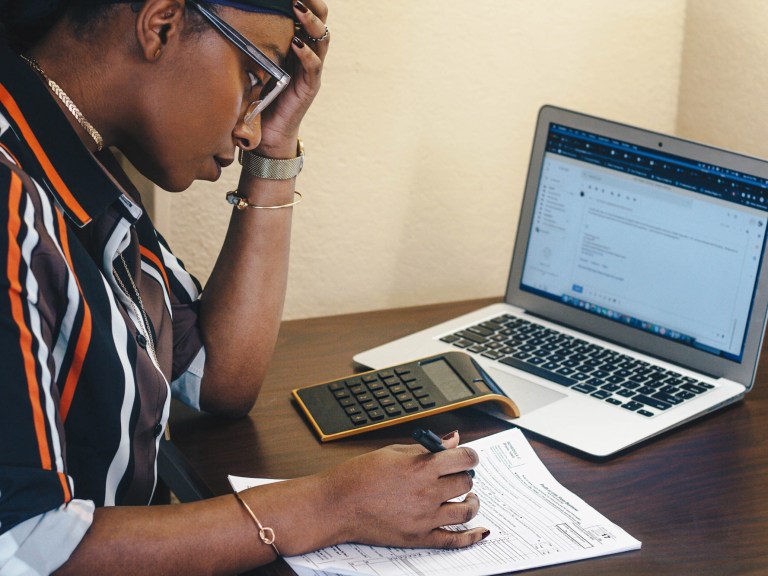 createherstock-2019-money cash loan