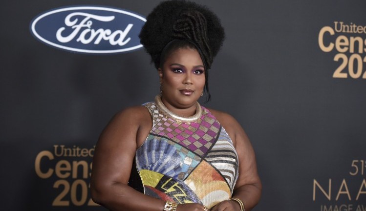 Lizzo 2 51st NAACP Image Awards