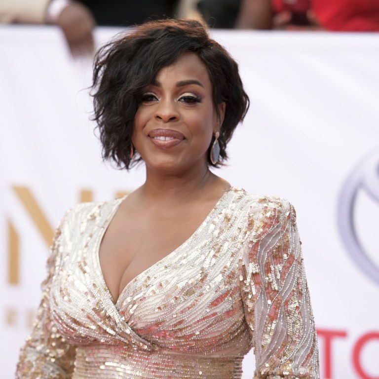 Niecy Nash Surprises With Wedding To Singer Jessica Betts