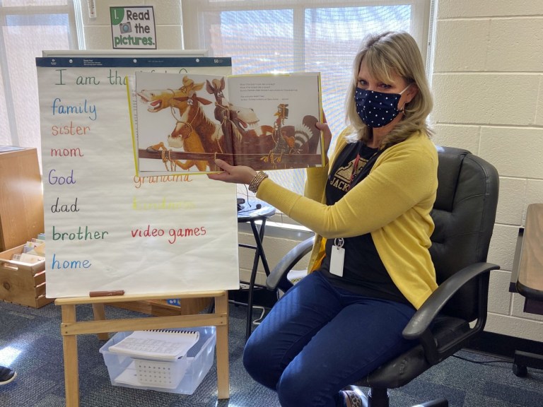 Virus Outbreak-Schools_AP Images