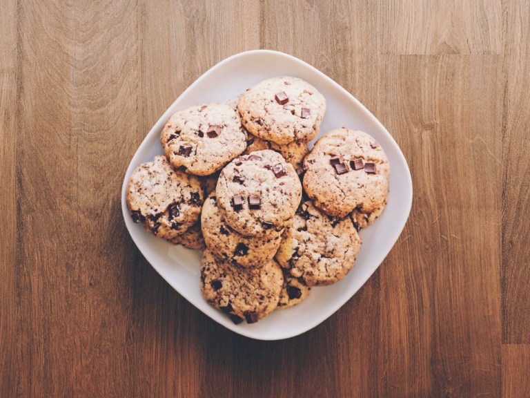plate of cookies – pexels