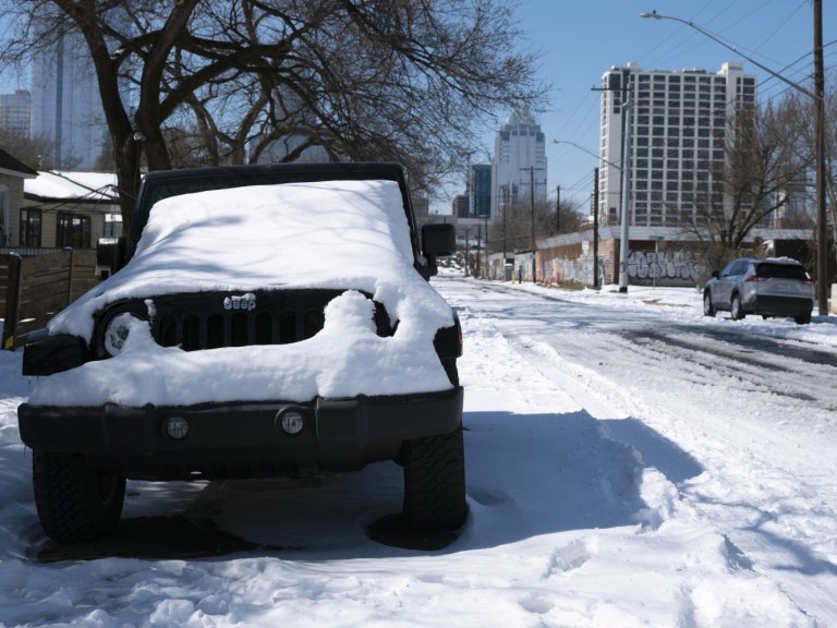 WINTER WEATHER TEXAS1_APIMAGES