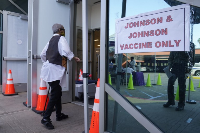 US Recommends ‘Pause’ for J&J Vaccine Over Clot Reports