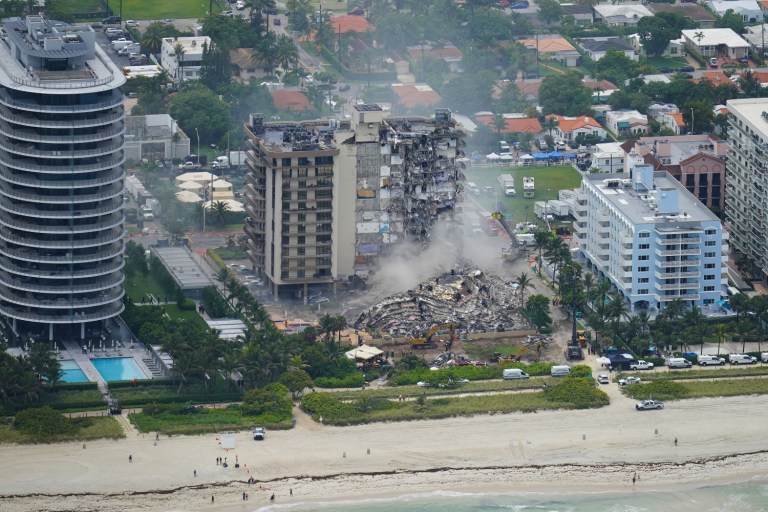 Florida Condo Collapse: 151 Missing, 10 Dead