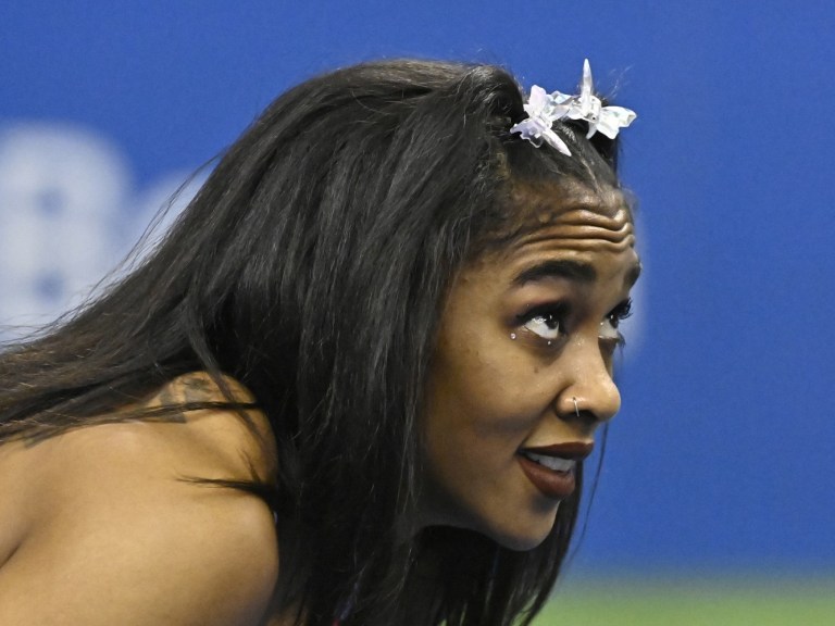 Germany_Indoor_Athletics_christina clemons_AP Images 3