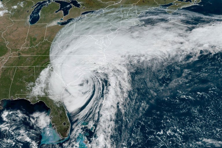 DC Area Bracing For Heavy Rain From Hurricane Ian