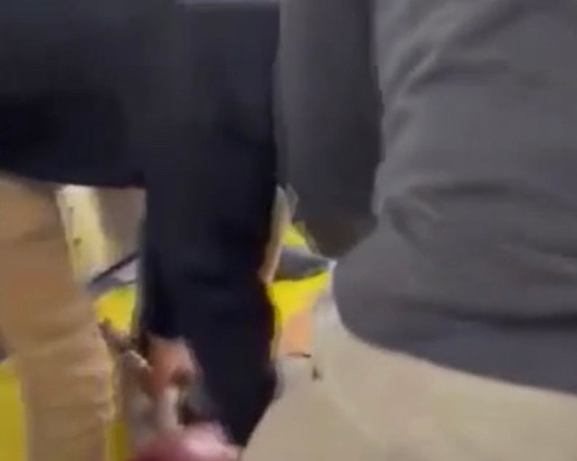 Metrobus Incident: What Would You Do?