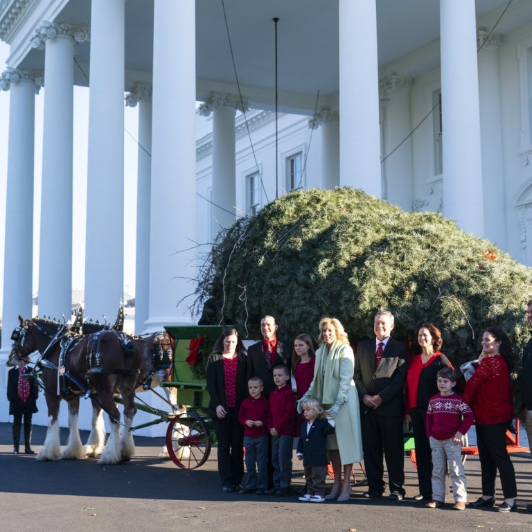 Jill Biden Chooses White House Holiday Theme