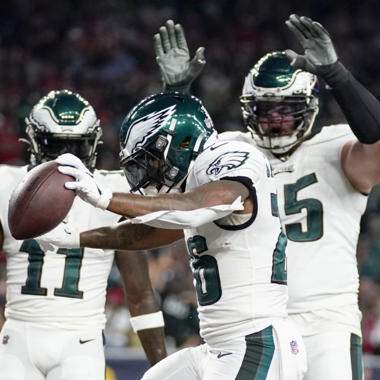 Undefeated Eagles Host Commanders On MNF