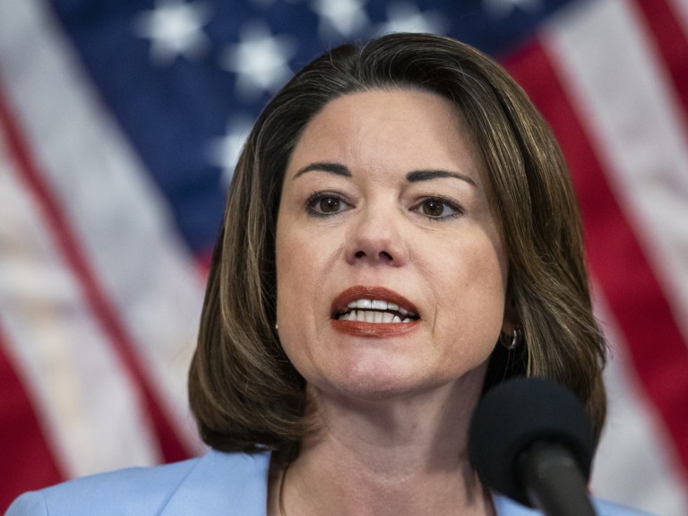 MN REP ANGIE CRAIG1_APIMAGES