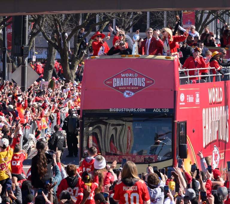 Multiple People Shot Near Kansas City Chiefs Victory Parade