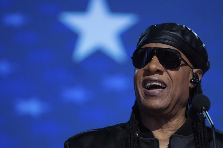 Stevie Wonder Has Special Guest On Stage At Baltimore Tour Stop