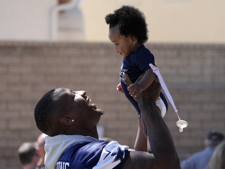 AP Dallas Cowboys Defensive End Dorance Armstrong